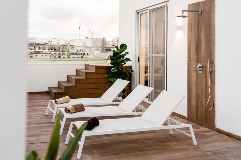 Luxurious & Stylish Penthouse With Private Pool Διαμέρισμα Msida Εξωτερικό φωτογραφία